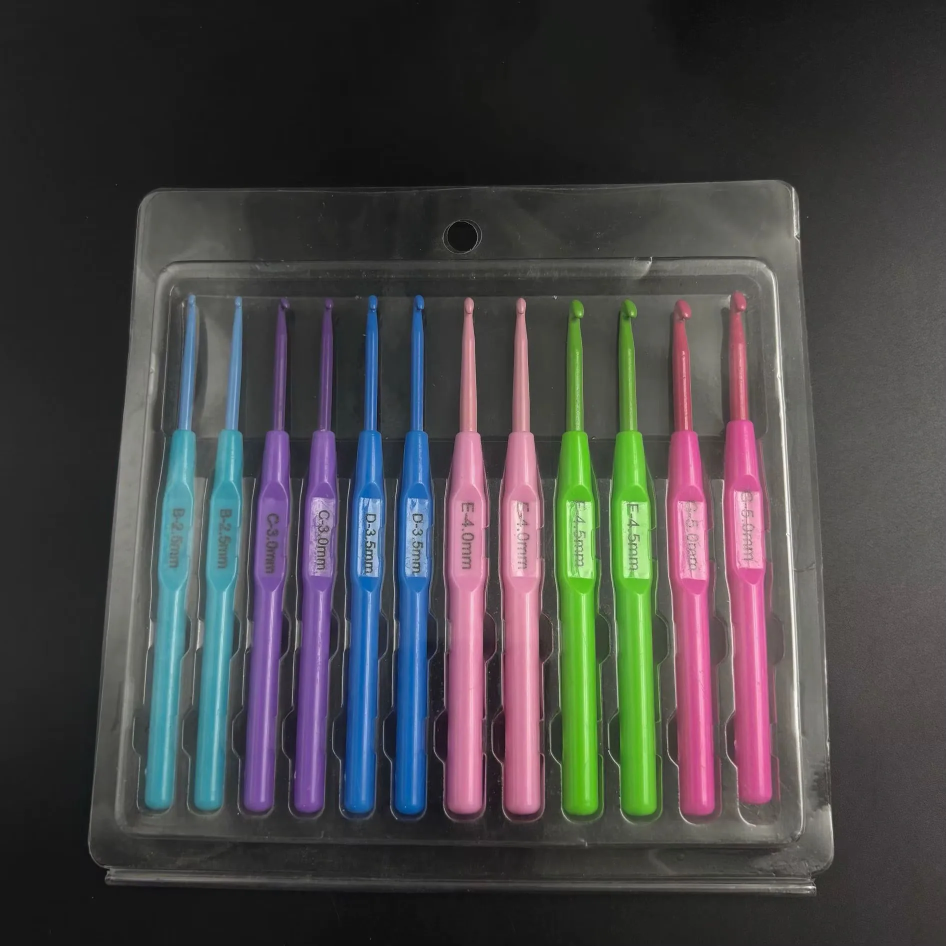 Colourful Plastic Crochet Hook Set Pairs – 12 Pieces